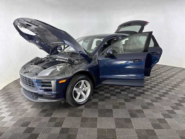 2020 Porsche Macan Base