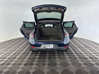 2020 Porsche Macan Base