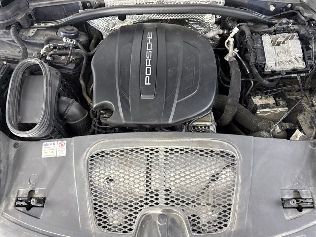 2020 Porsche Macan Base