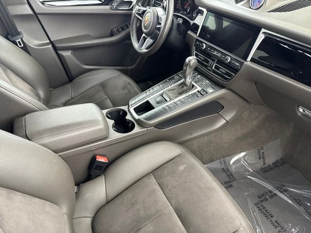 2020 Porsche Macan Base