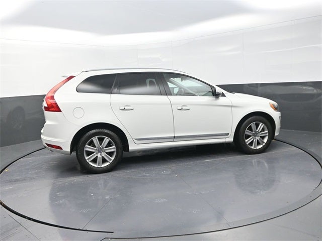 2016 Volvo XC60 T5 Premier