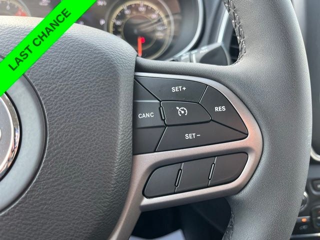 2022 Jeep Cherokee Latitude Lux