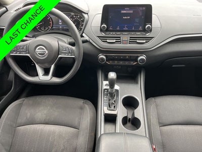 2022 Nissan Altima 2.5 SV