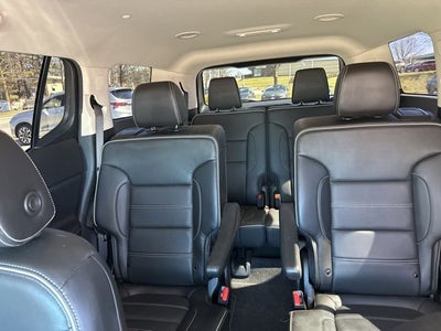 2023 GMC Acadia Denali FWD