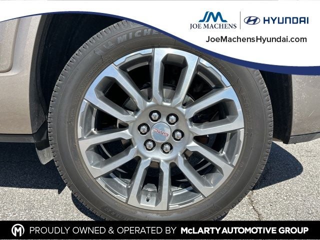 2023 GMC Acadia Denali FWD