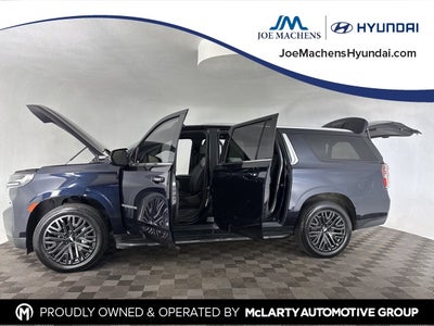 2023 Chevrolet Suburban LT w/ LT Signature Plus Pkg