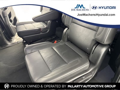 2023 Chevrolet Suburban LT w/ LT Signature Plus Pkg