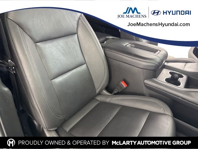 2023 Chevrolet Suburban LT w/ LT Signature Plus Pkg