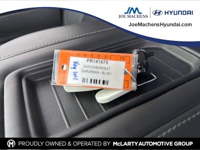 2023 Chevrolet Suburban LT w/ LT Signature Plus Pkg