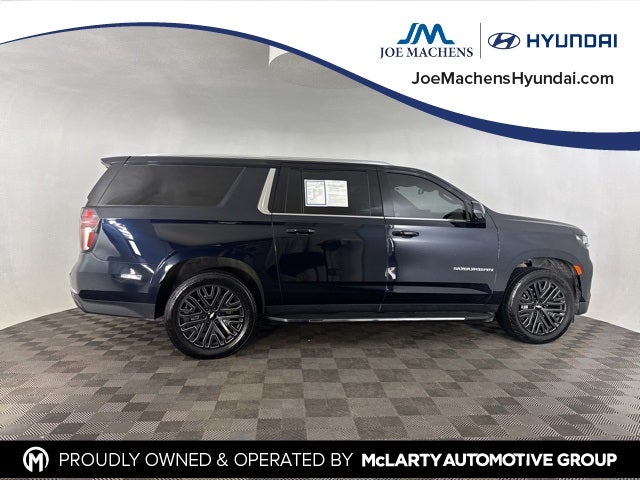 2023 Chevrolet Suburban LT w/ LT Signature Plus Pkg