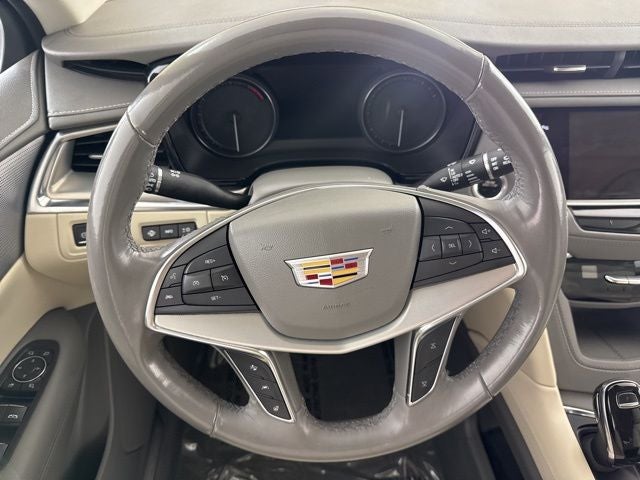 2021 Cadillac XT5 Premium Luxury AWD