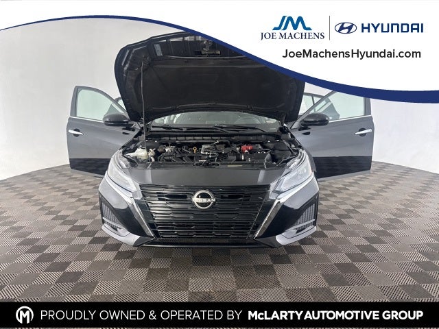 2023 Nissan Altima 2.5 SV FWD