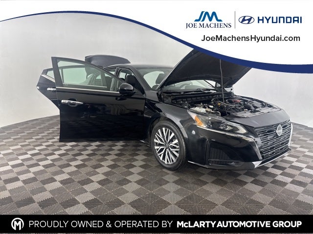 2023 Nissan Altima 2.5 SV FWD