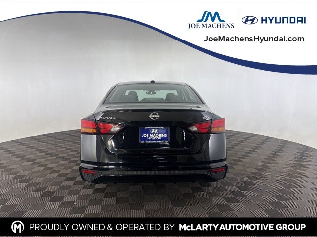 2023 Nissan Altima 2.5 SV FWD