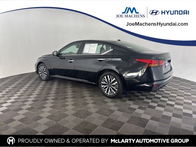 2023 Nissan Altima 2.5 SV FWD