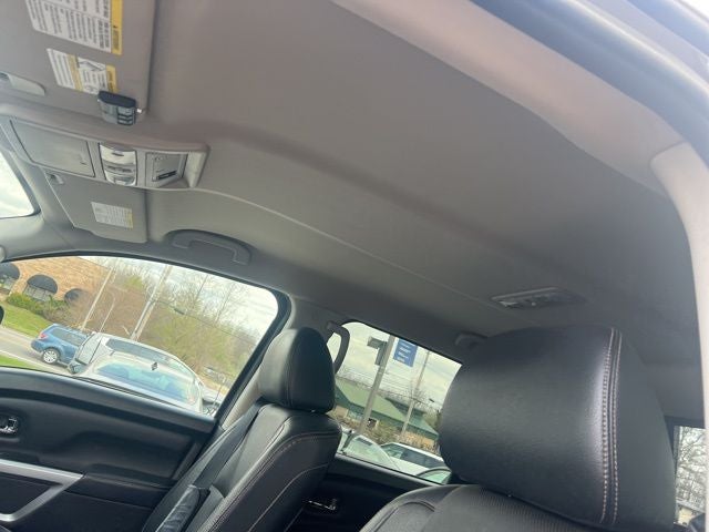 2017 Nissan Titan SL