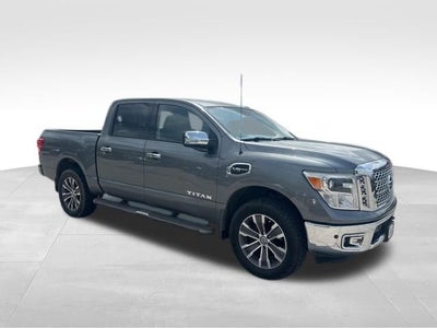 2017 Nissan Titan SL