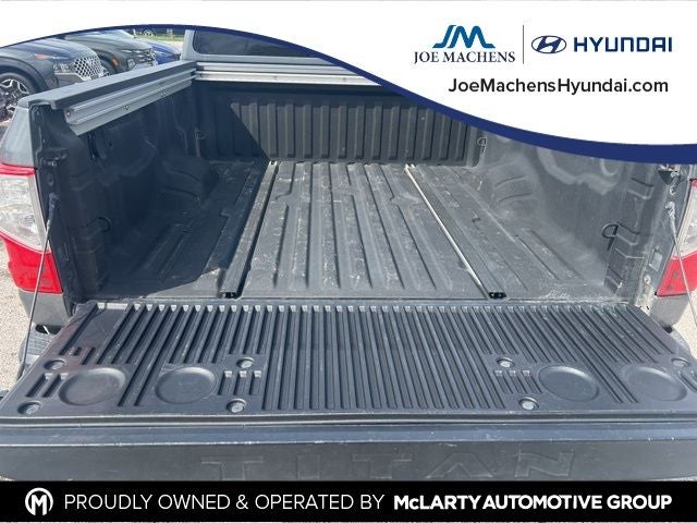 2017 Nissan Titan SL