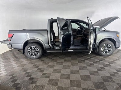2024 Nissan Titan Platinum Reserve