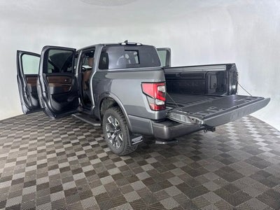 2024 Nissan Titan Platinum Reserve