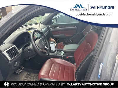 2022 Volkswagen Atlas Cross Sport 3.6L V6 SEL Premium R-Line AWD