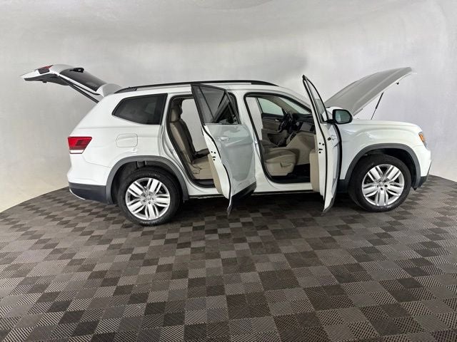 2020 Volkswagen Atlas 2.0T SE w/Technology w/Technology