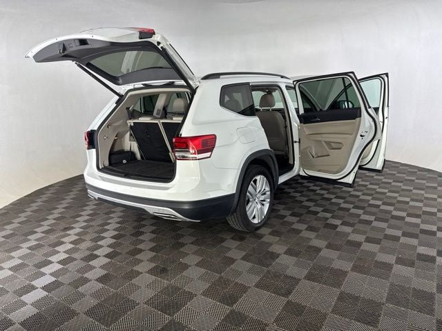 2020 Volkswagen Atlas 2.0T SE w/Technology w/Technology