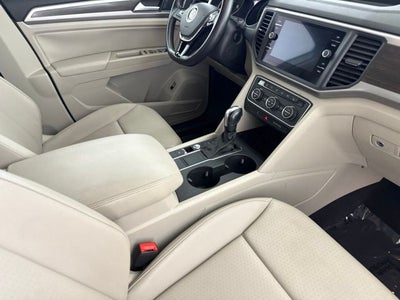 2020 Volkswagen Atlas 2.0T SE w/Technology w/Technology