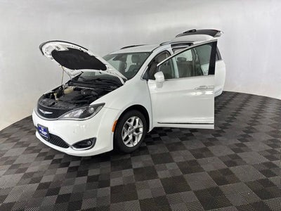 2020 Chrysler Pacifica Touring L Plus