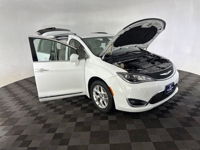 2020 Chrysler Pacifica Touring L Plus