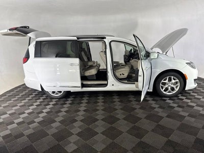 2020 Chrysler Pacifica Touring L Plus