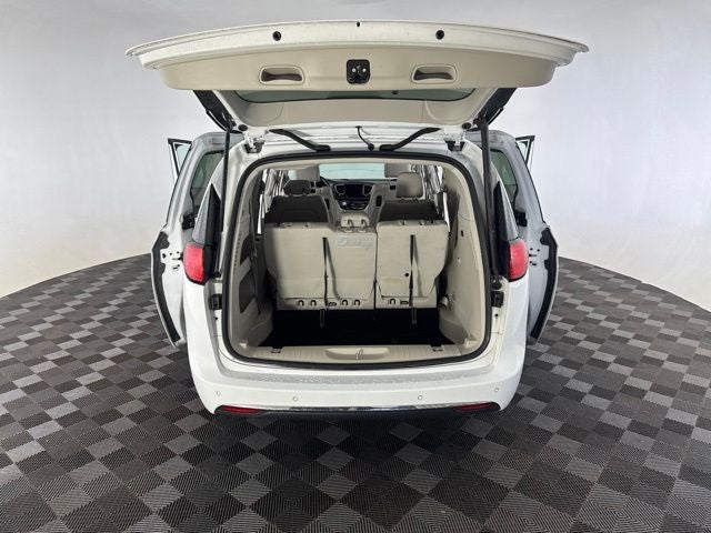 2020 Chrysler Pacifica Touring L Plus