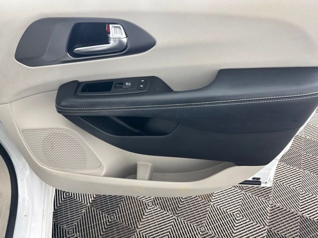 2020 Chrysler Pacifica Touring L Plus