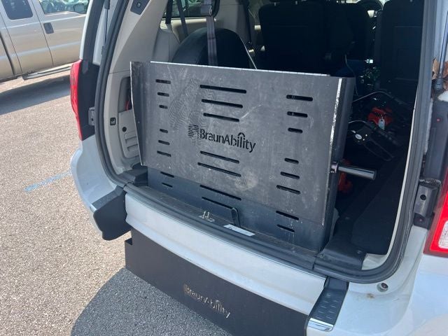 2016 Dodge Grand Caravan SXT BraunAbility