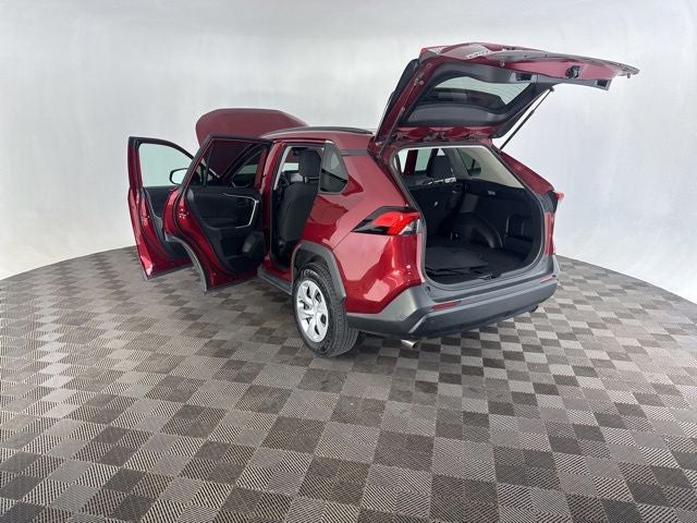 2021 Toyota RAV4 LE AWD