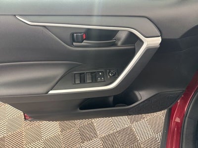2021 Toyota RAV4 LE AWD
