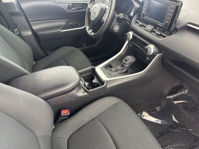 2021 Toyota RAV4 LE AWD