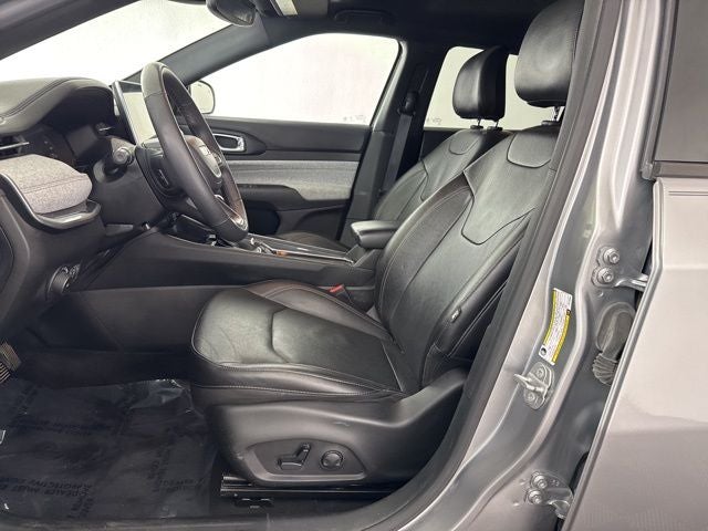 2023 Jeep Compass Latitude Lux 4wd