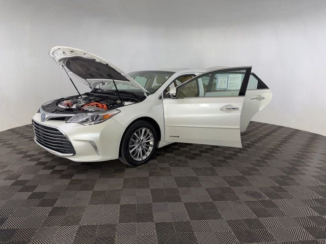 2018 Toyota Avalon Hybrid Base