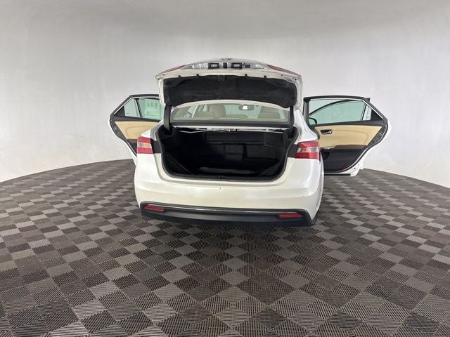 2018 Toyota Avalon Hybrid Base