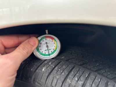 2018 Toyota Avalon Hybrid Base