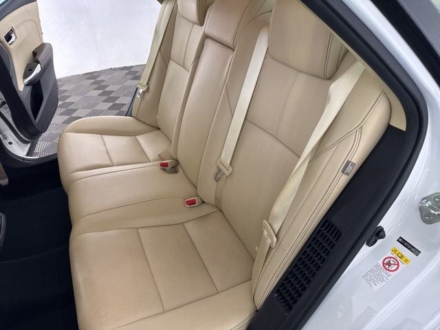 2018 Toyota Avalon Hybrid Base