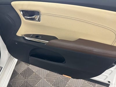 2018 Toyota Avalon Hybrid Limited