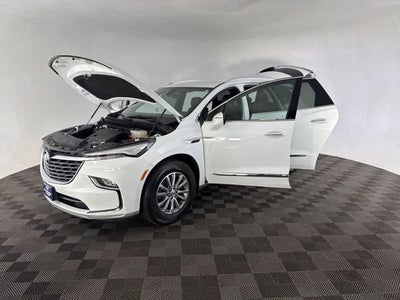 2023 Buick Enclave Essence AWD