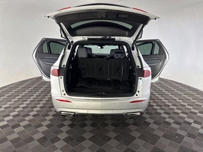 2023 Buick Enclave Essence AWD