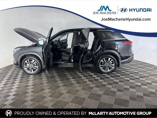 2025 INFINITI QX60 LUXE