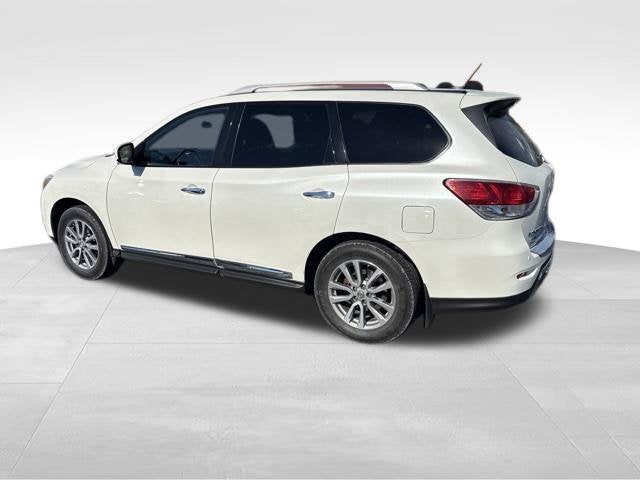 2016 Nissan Pathfinder SL
