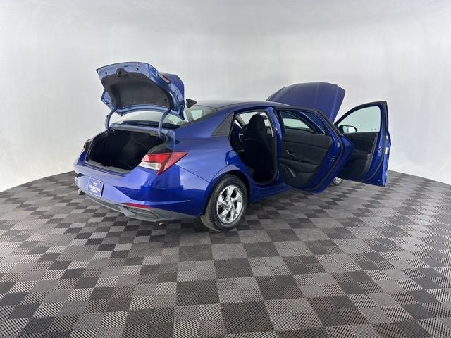 2021 Hyundai Elantra SE