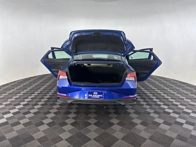 2021 Hyundai Elantra SE