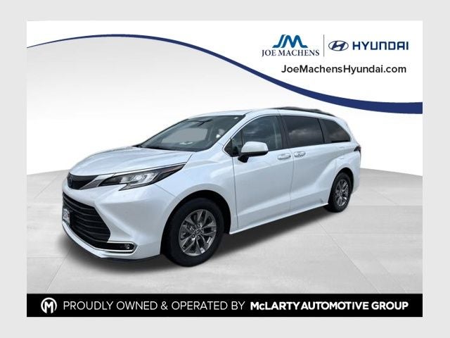 2023 Toyota Sienna XLE 7 Passenger